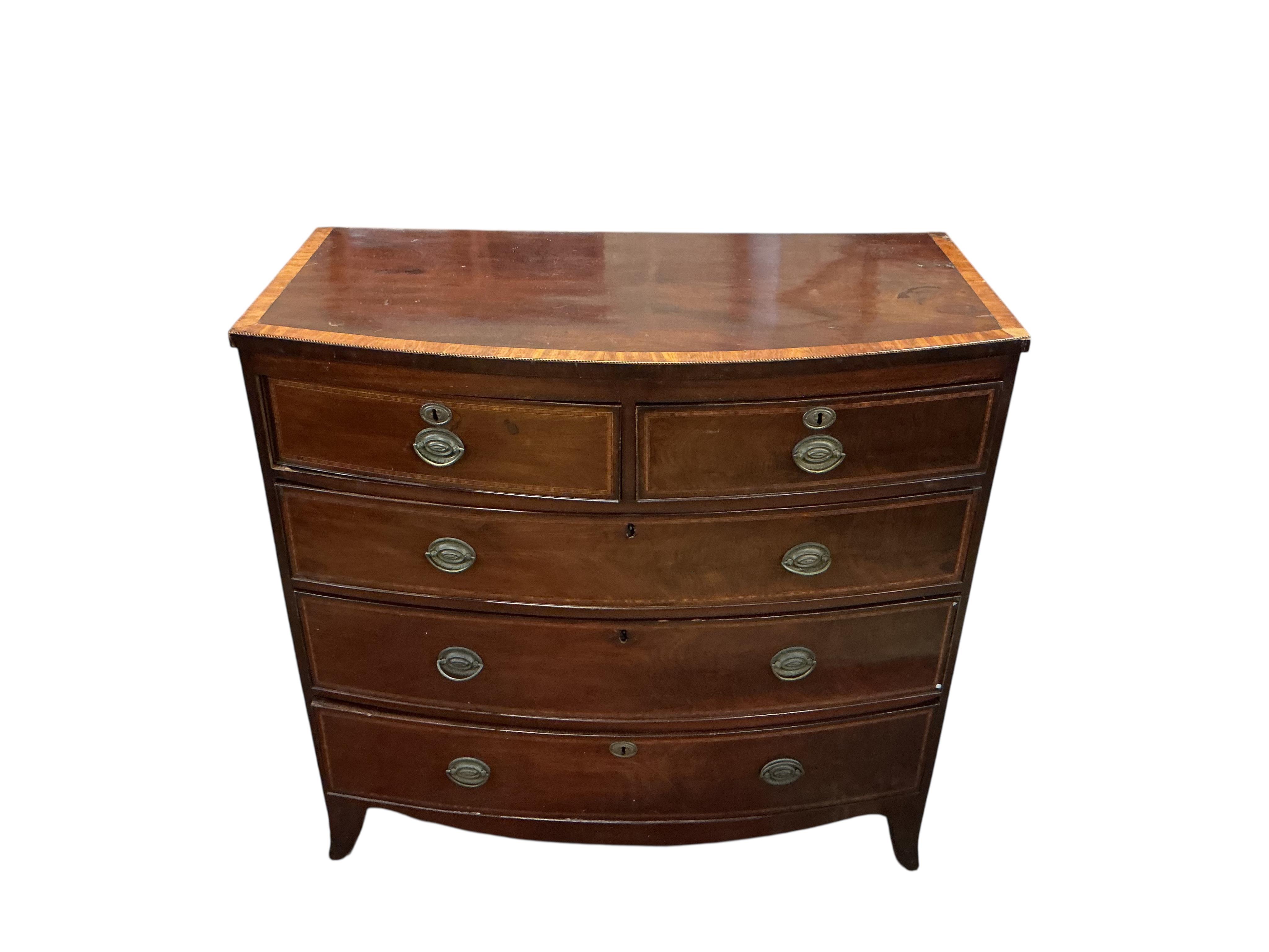 A Regency satinwood banded mahogany bow front chest, width 105cm, depth 51cm, height 102cm